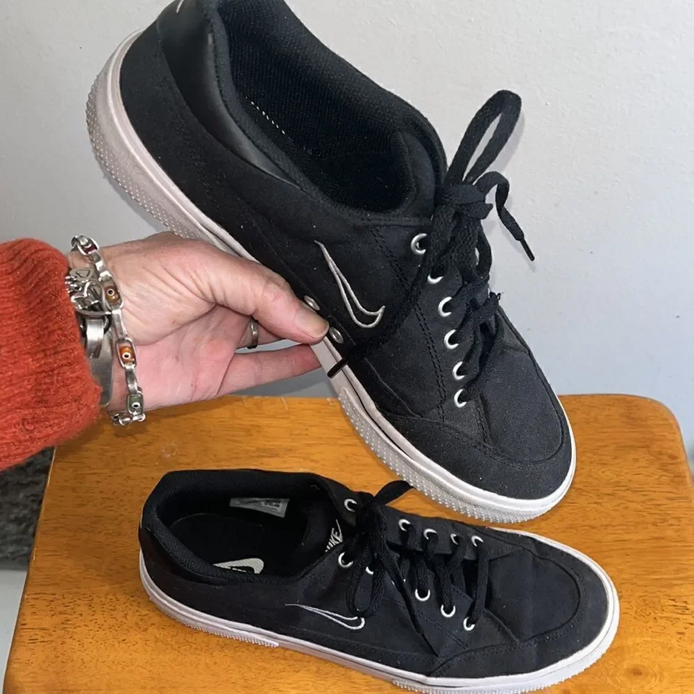 Nike size 10